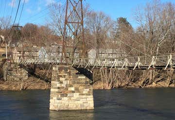 Photo of Buchanan Swinging Bridge