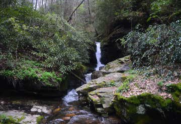 Photo of Horsetrough Falls
