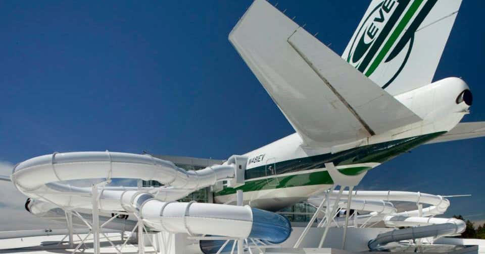 Wings and Waves Waterpark, McMinnville Roadtrippers