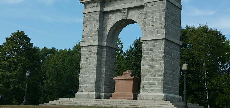 Photo of Memorial Arch of Tilton