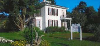 Photo of Powell House Bed & Breakfast
