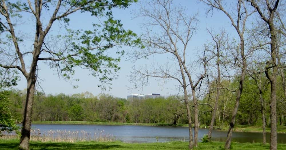 Alex George Lake Park  Kansas City Roadtrippers