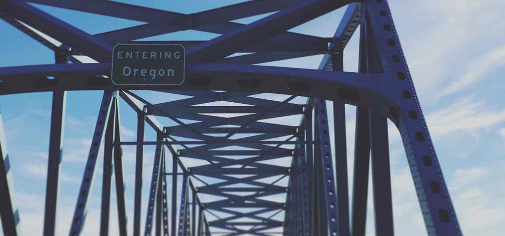 Photo of Washington/ Oregon Border