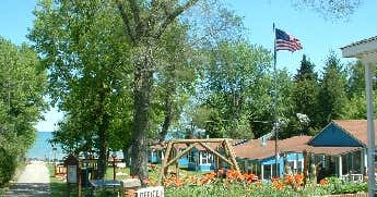 Luskys Lakefront Resort/Cottages, Lexington Roadtrippers