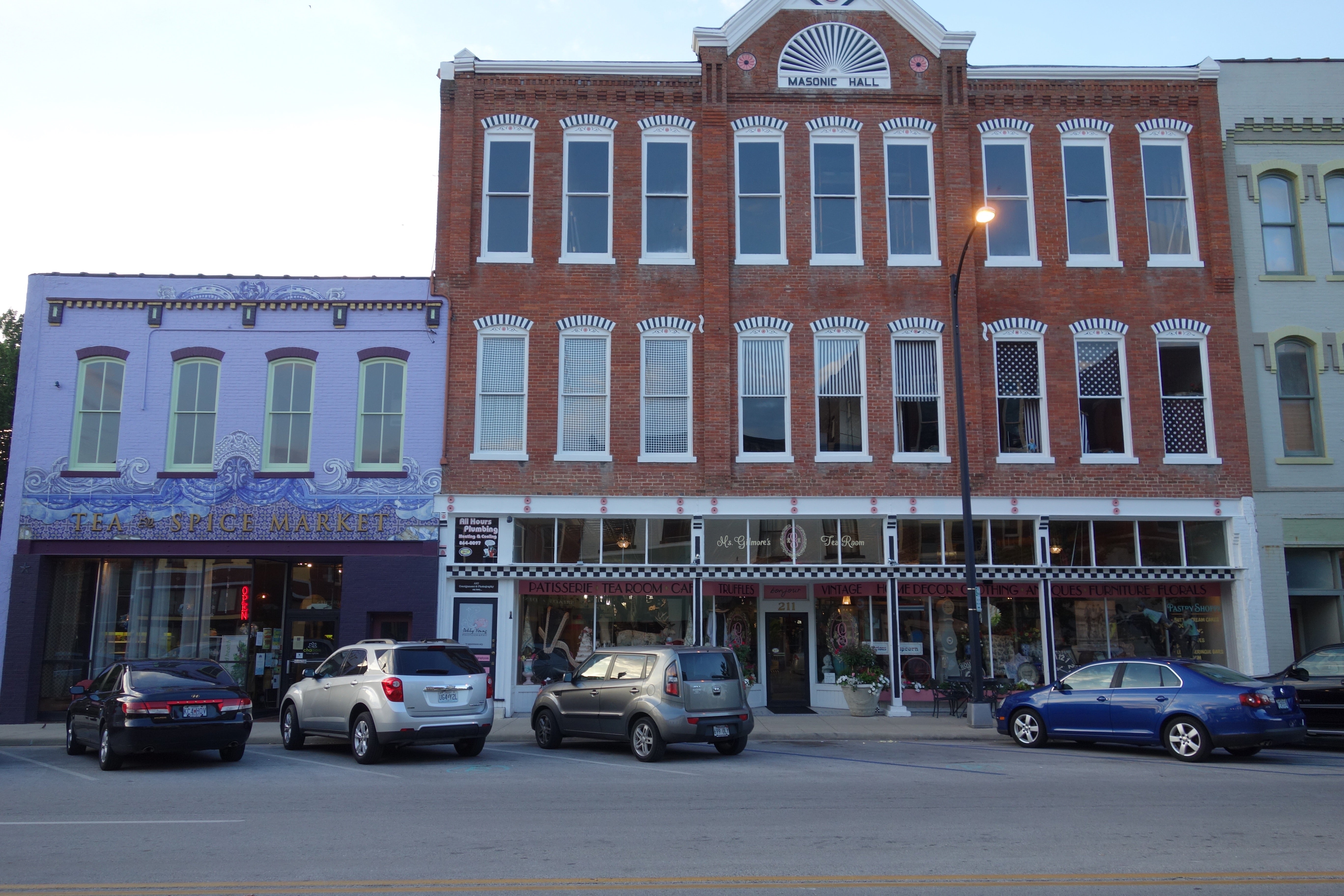Springfield Street View Commercial Street Historic District, Springfield | Roadtrippers