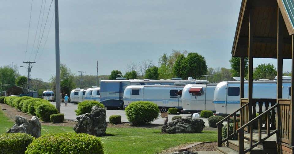 Grandma's RV Camping, Shepherdsville Roadtrippers
