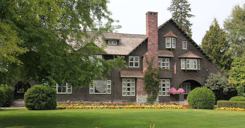 Charles E. Conrad Mansion, Kalispell Roadtrippers