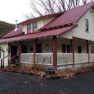 Service Creek Lodge