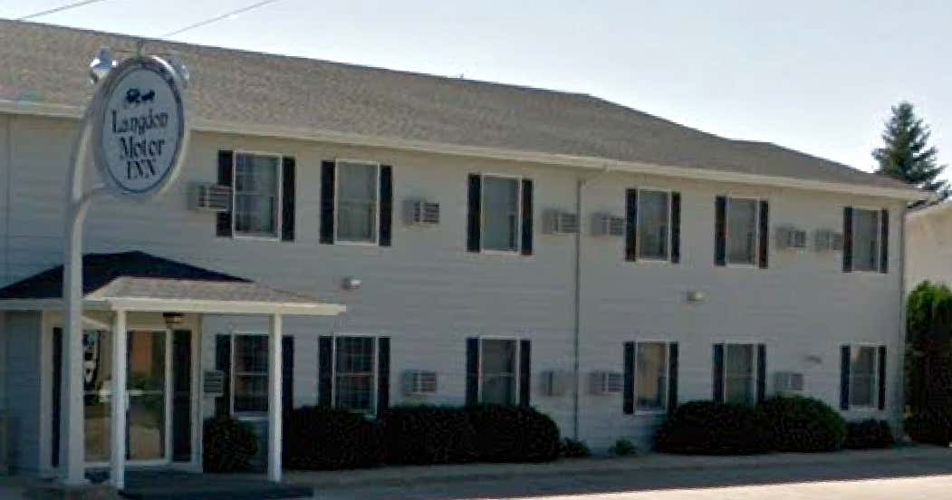 Langdon Motor Inn, Langdon Roadtrippers