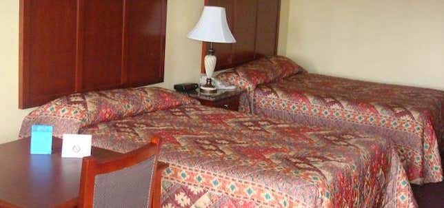 Photo of Quarters Inn & Suites