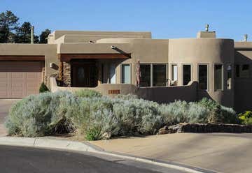 Photo of Breaking Bad Filming Location: Hank and Marie's House