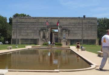 Photo of Gonzales Memorial Museum