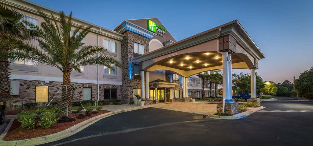 Photo of Holiday Inn Express & Suites Jacksonville - Blount Island, an IHG Hotel