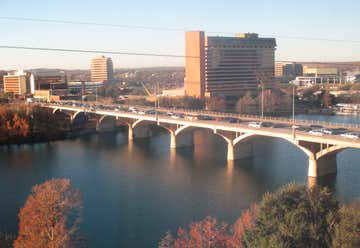 Photo of Congress Avenue Bridge