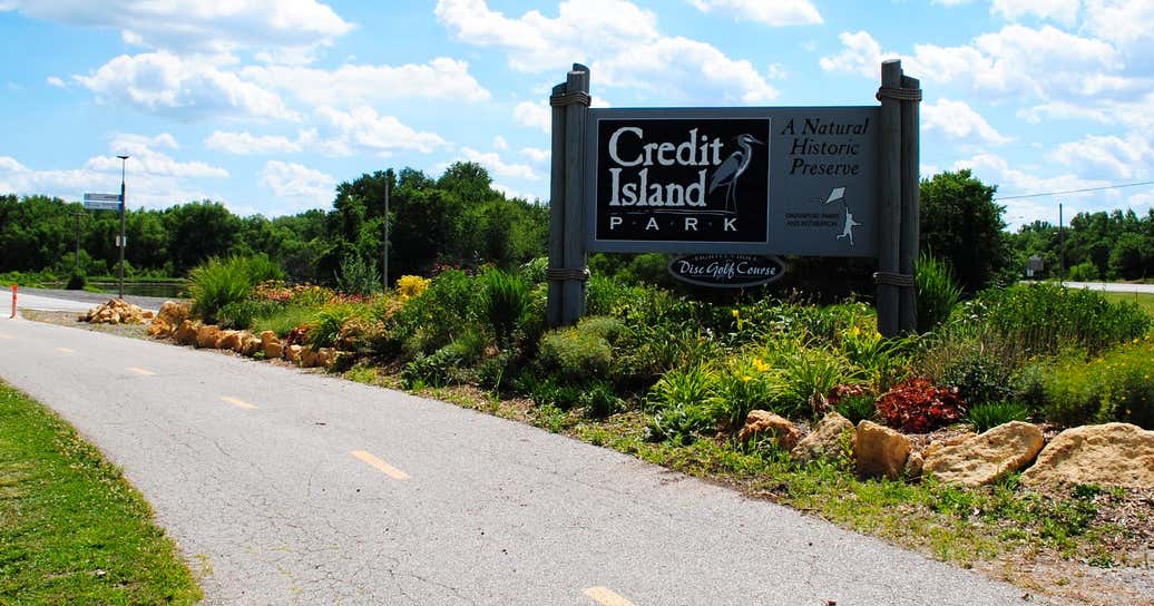 Credit island bait shop davenport roadtrippers