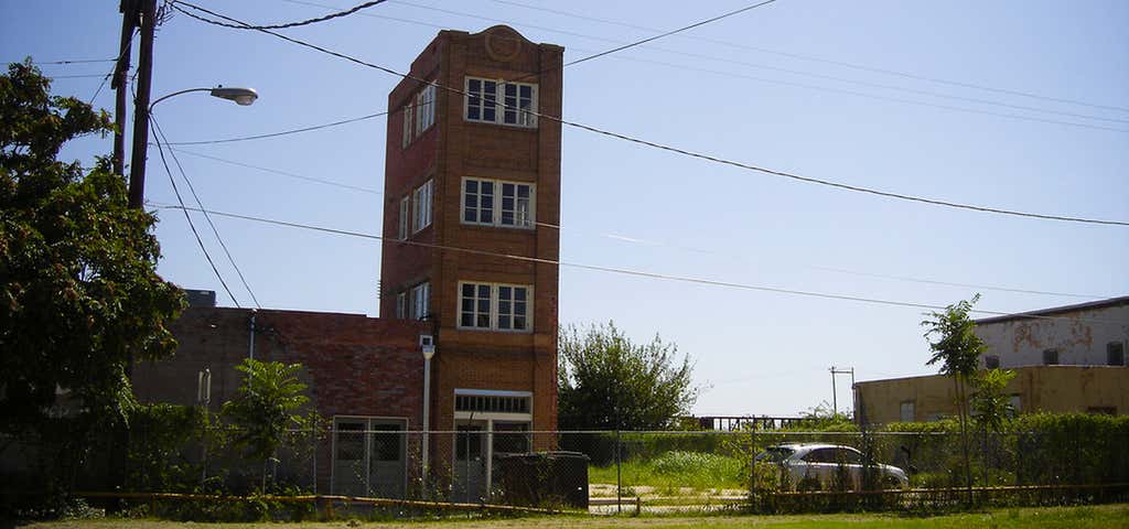 Photo of Newby-McMahon Building