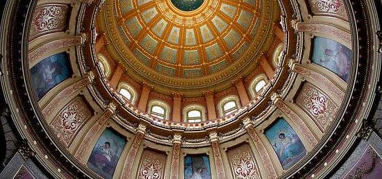 Photo of Michigan State Capitol