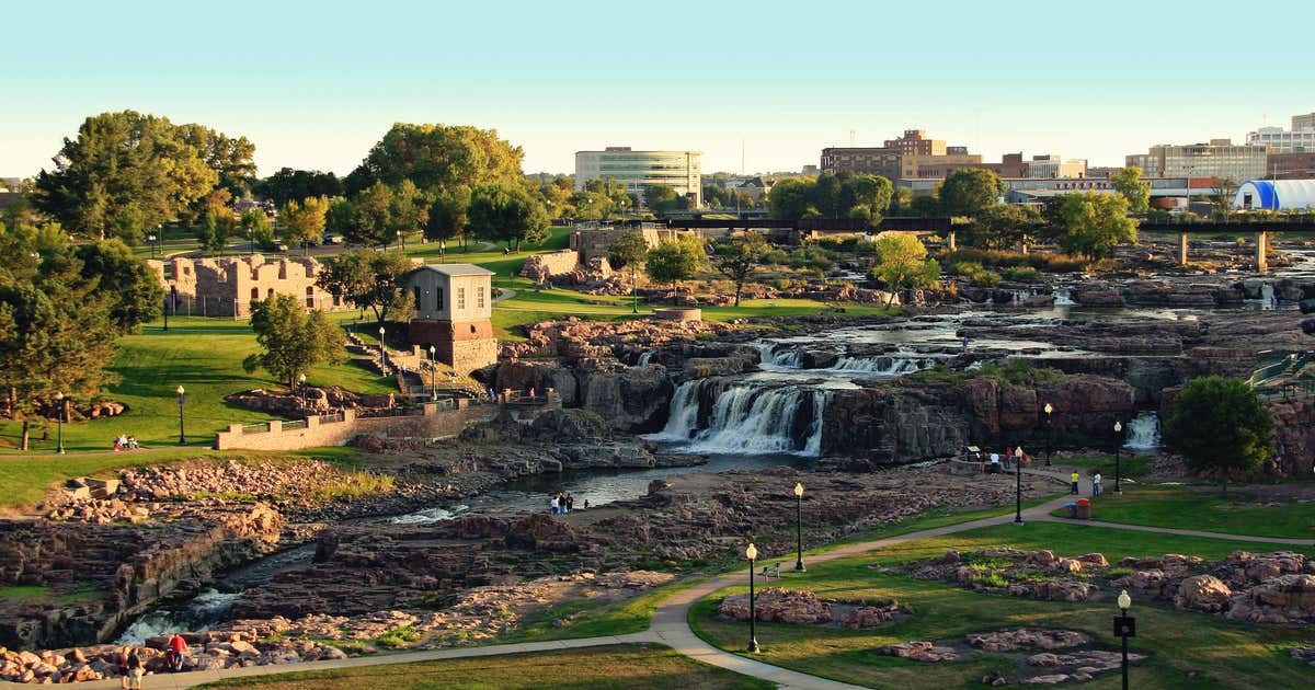 Downtown Sioux Falls Sioux Falls Roadtrippers