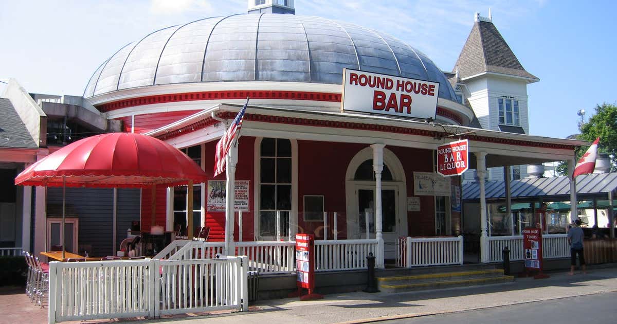The Roundhouse Bar, PutinBay Roadtrippers
