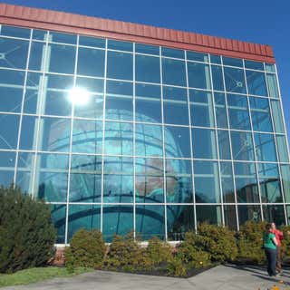 Eartha, the World's Largest Revolving and Rotating Globe