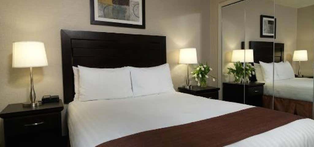 Photo of Regency Suites Hotel Calgary