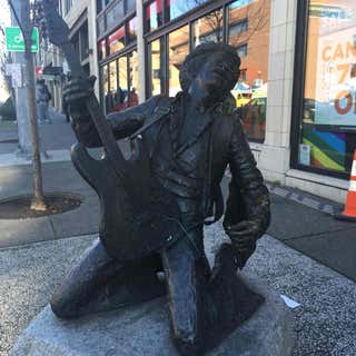 Jimi Hendrix Statue