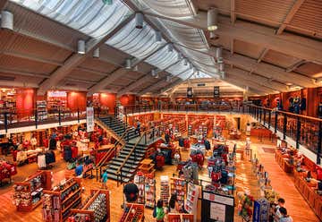 Photo of Stanford University Book Store