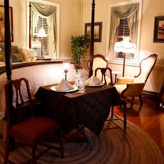 Laird House Bed and Breakfast