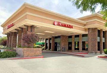 Photo of Ramada Inn & Suites Glenwood Springs Colorado