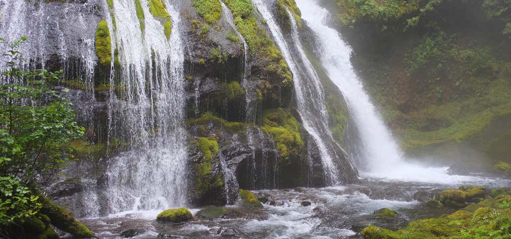 Photo of Panther Creek Falls