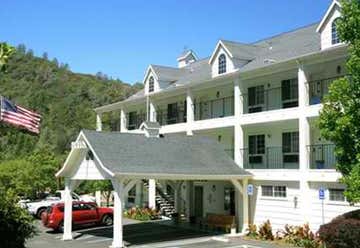 Photo of Comfort Inn Yosemite Valley Gateway