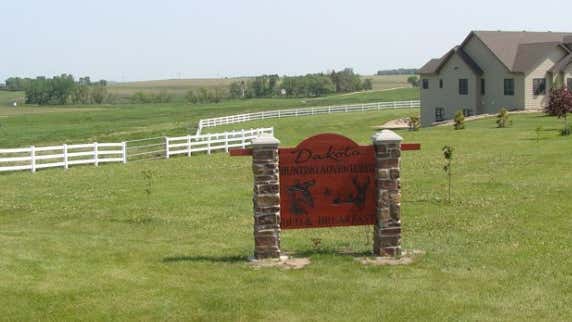 Dakota Bed Breakfast Watertown Sd Roadtrippers