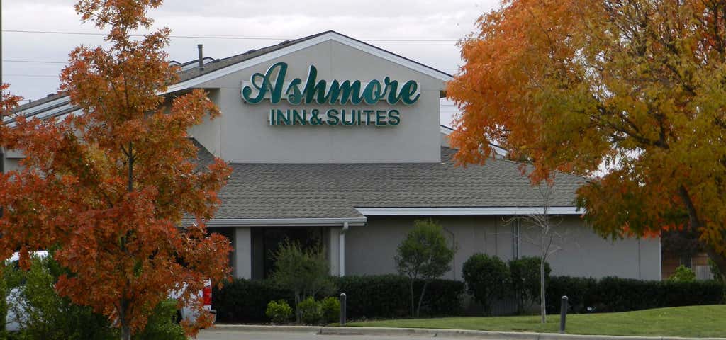 Photo of Ashmore Inn and Suites