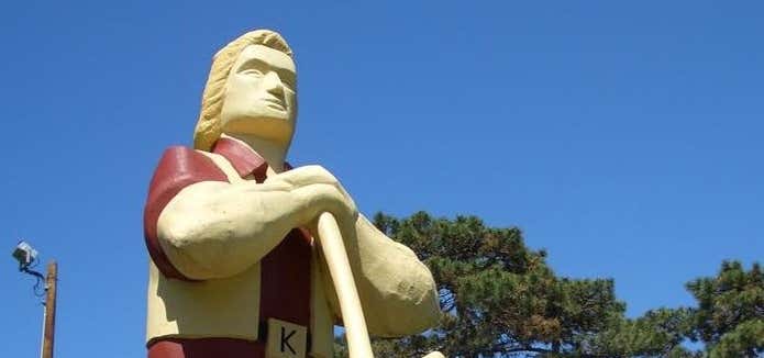 Photo of Johnny Kaw's Statue