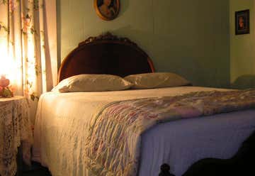 Photo of Carleton House Bed and Breakfast