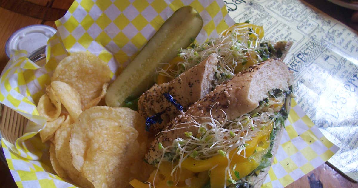 The Yellow Deli, Chattanooga Roadtrippers