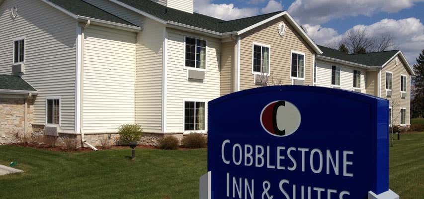 Photo of Cobblestone Inn & Suites - Clintonville