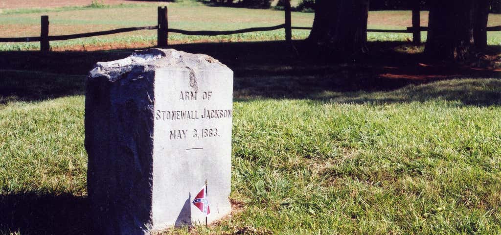 Photo of Grave to the Arm of Stonewall Jackson