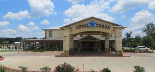 Photo of Hotel Texas Hallettsville