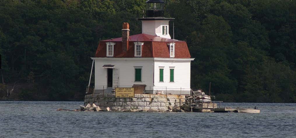 Photo of Esopus Meadow Lighthouse