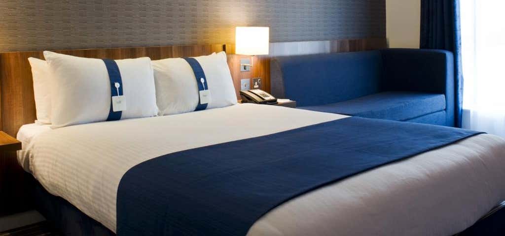 Photo of Holiday Inn Express & Suites Kingman, an IHG Hotel