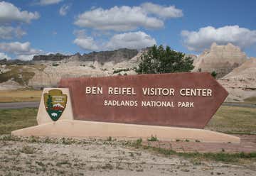 Photo of Ben Reifel Visitor Center