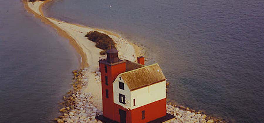 Photo of Round Island Lighthouse