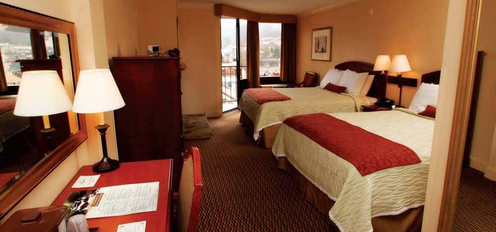 Photo of Microtel Inn & Suites by Wyndham Gatlinburg