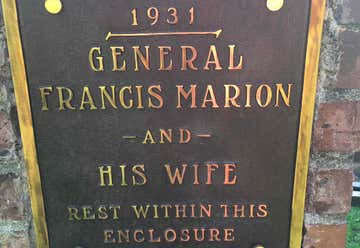 Photo of Francis Marion gravesite