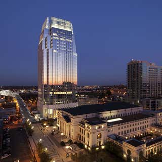 The Pinnacle at Symphony Place