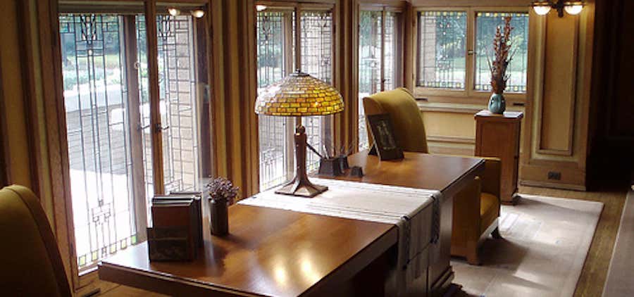 Photo of Meyer May House (Frank Lloyd Wright Architecture)