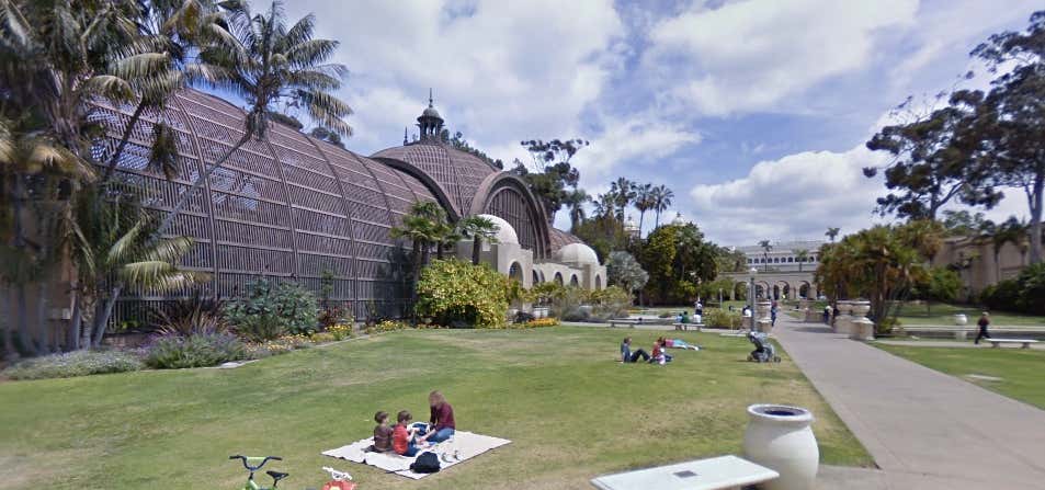 Photo of Botanical Building And Lily Pond, San Diego