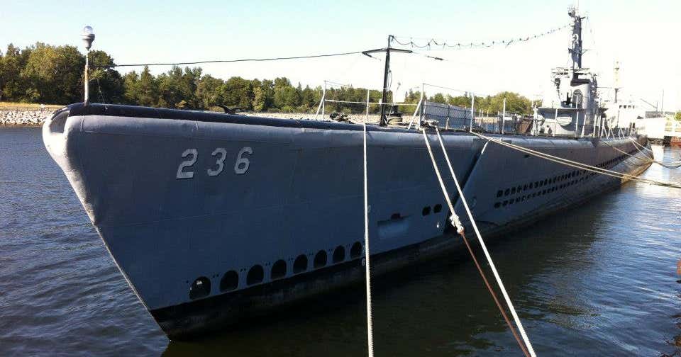 Great Lakes Naval Memorial & Museum - USS Silversides, Muskegon ...