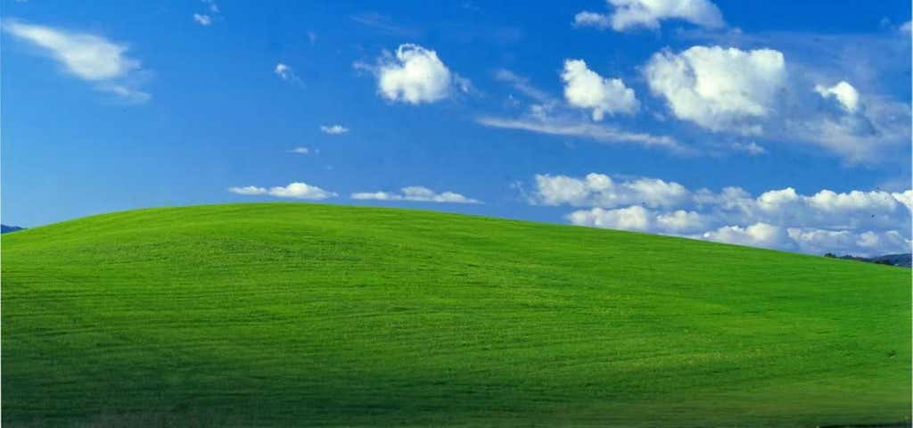 Photo of Windows XP Wallpaper location